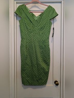 Tahari Apple Green Polka Dot V‑Neck Sheath Dress